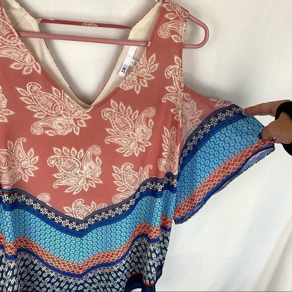 Cold shoulder blouse   - Picture 3 of 6